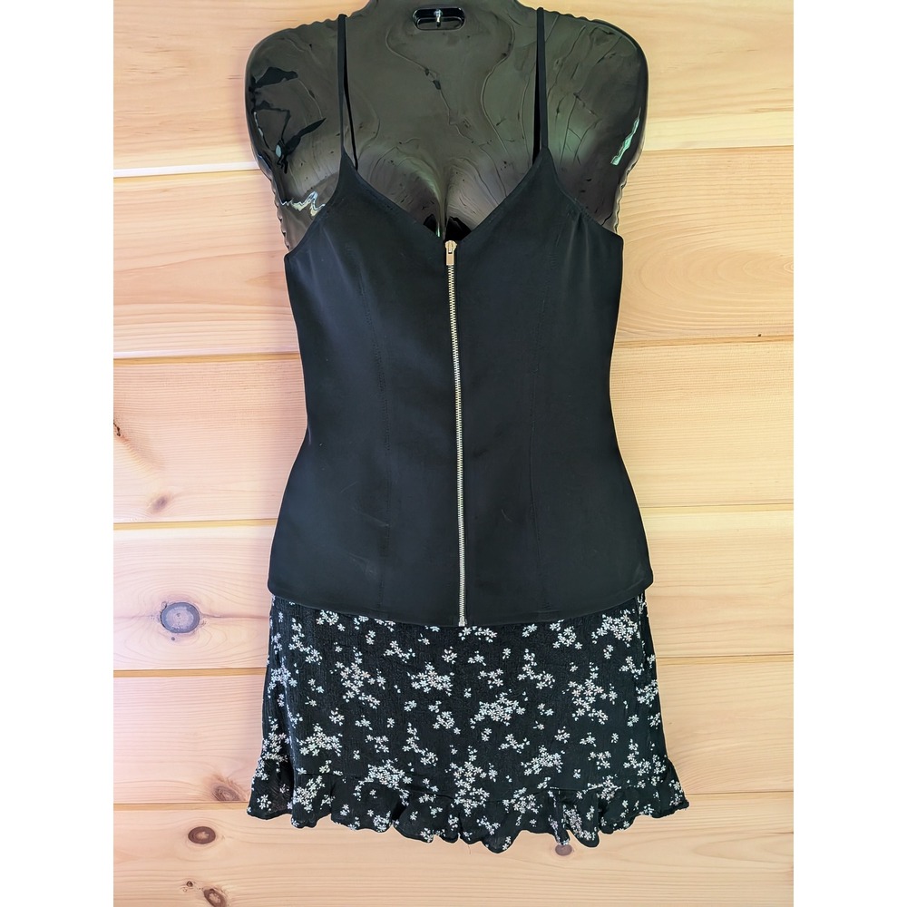 Abercrombie & Fitch Mini Skirt S Cottage Coquette Ditsy Floral Ruffle Hem Cute - Picture 2 of 9